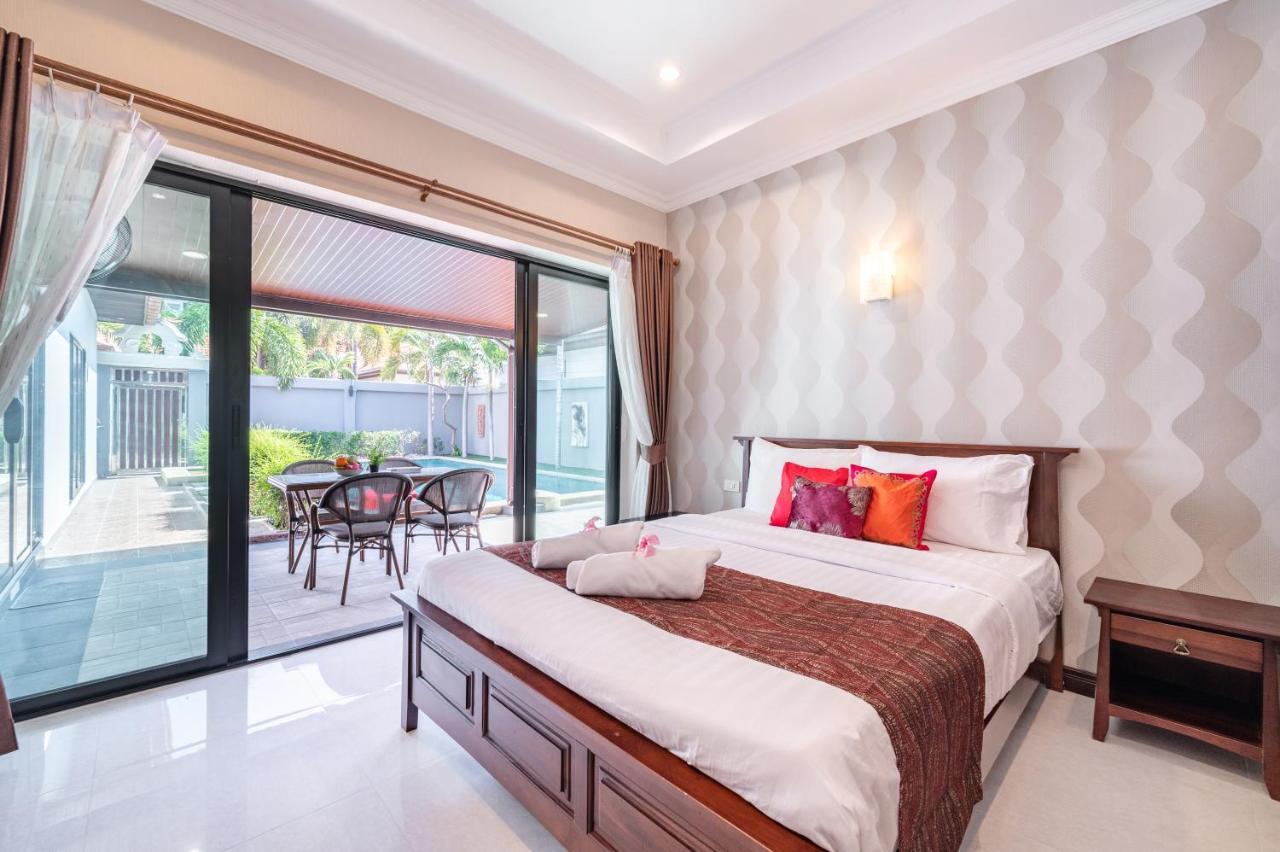 Luxury 3 Bhk 200m From The Villa Pattaya