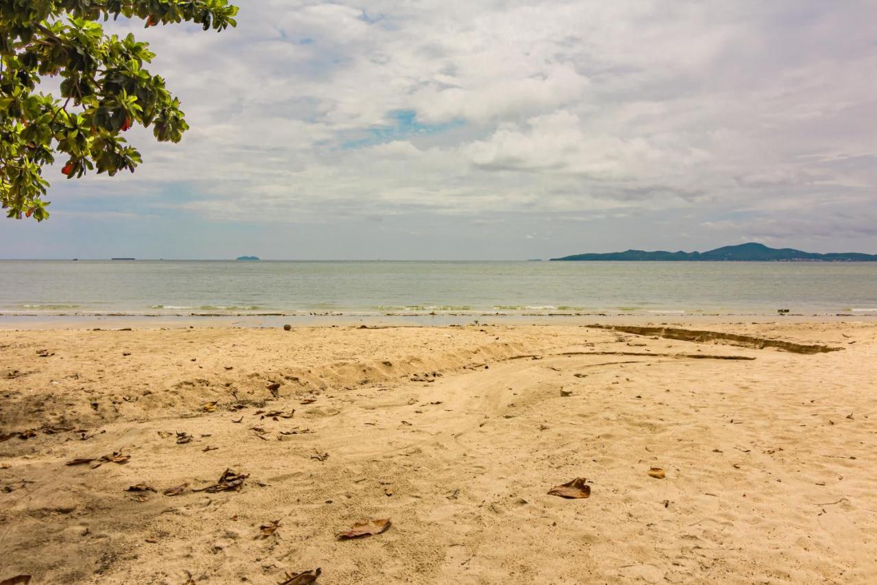 Luxury 3 Bhk 200m From The * Pattaya