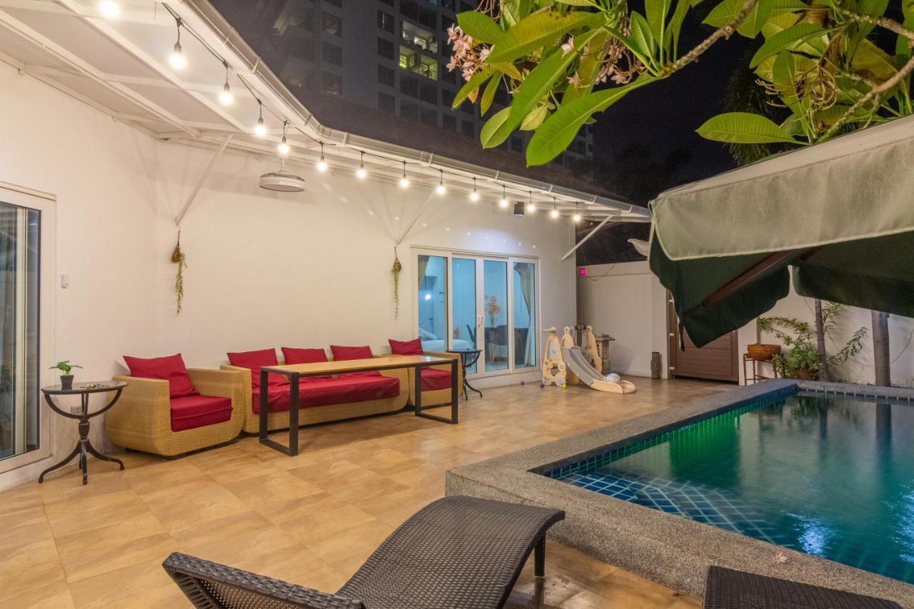 Luxury 3 Bhk 200m From The
